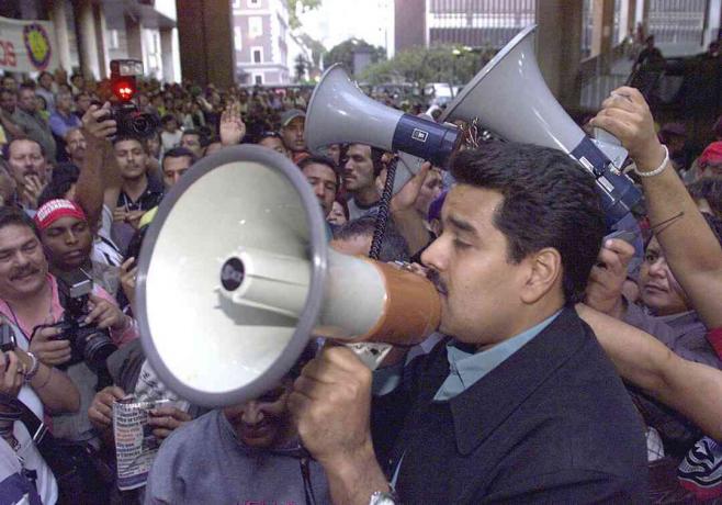 Nicolas Maduro v roce 2004