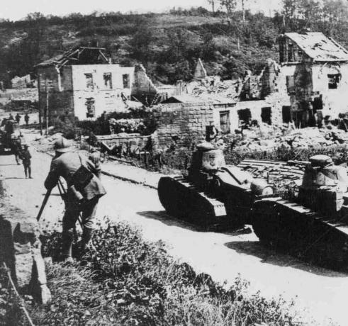 Renault FT ve společnosti Vaux