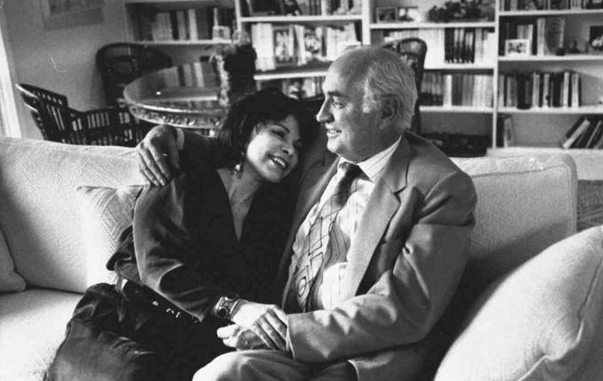 Autor Isabel Allende a manžel William Gordon