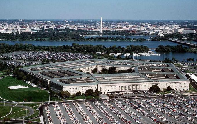 Letecký pohled na Pentagon, sídlo amerického ministerstva obrany.