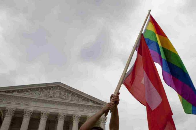 Pravidla Nejvyššího soudu ve prospěch manželství homosexuálů