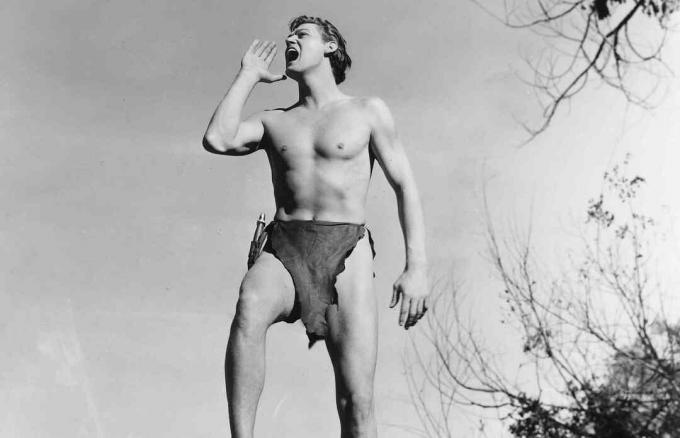 Johnny Weissmuller zobrazující Tarzana